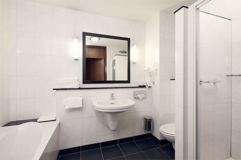

Milano - Eindhoven - Van der Valk Hotel Eindhoven