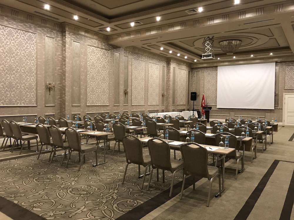 

Napoli - Büyükçekmece - Euro Park Otel