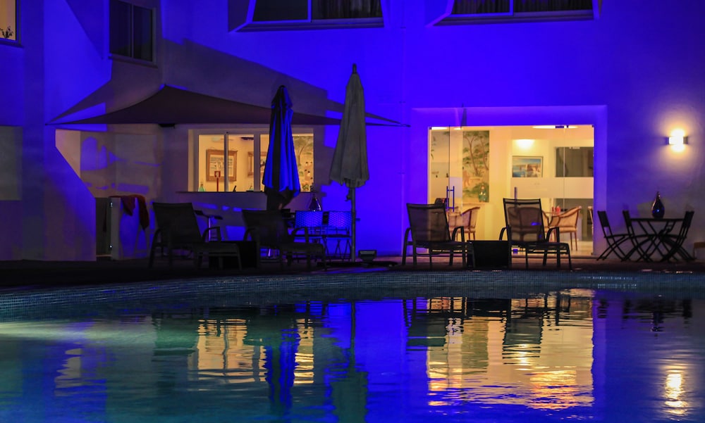 

Roma - Armacao de Pera - Lagoa Hotel