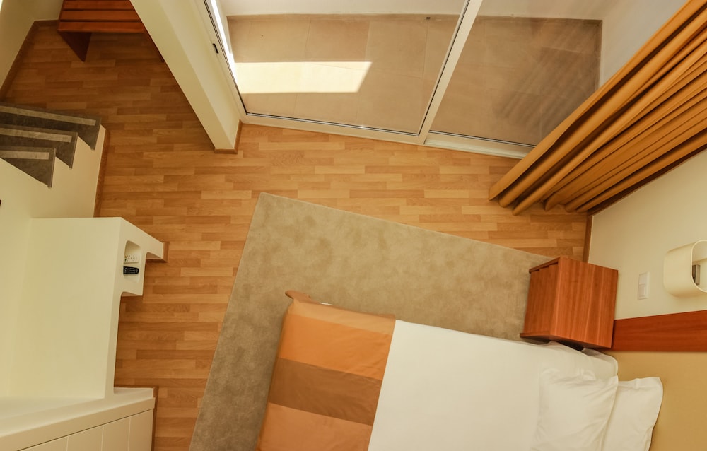 

Bologna - Armacao de Pera - Lagoa Hotel