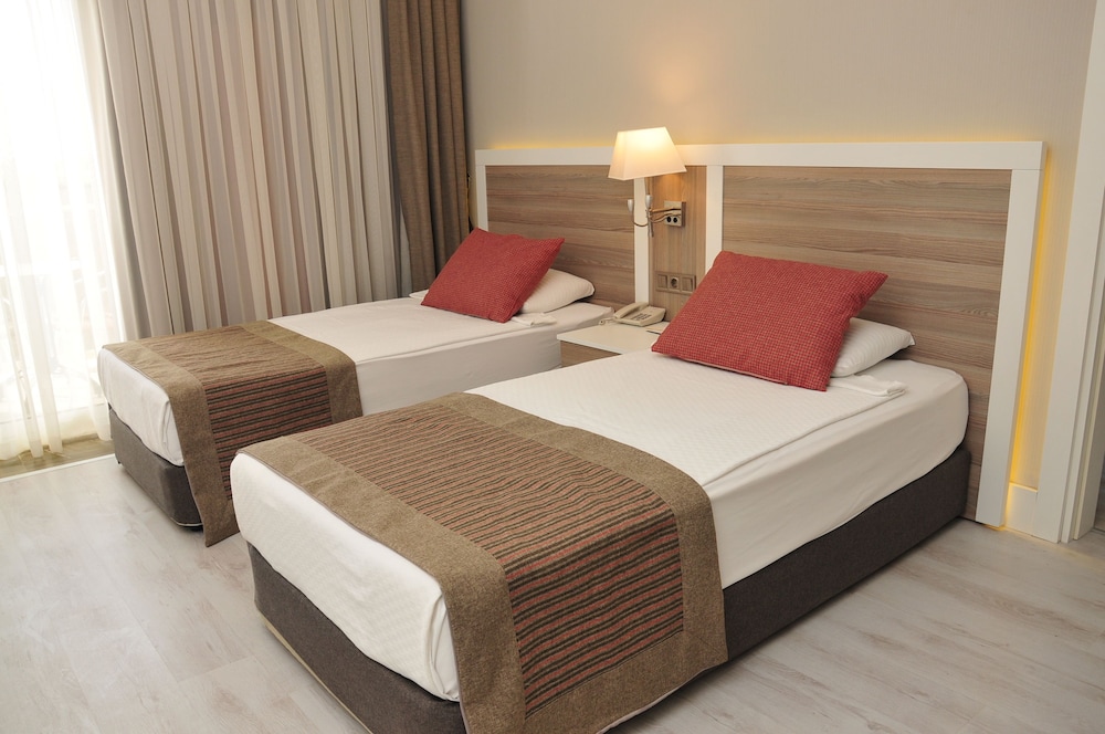 

Milano - Kizilagac - Port River Hotel&Spa