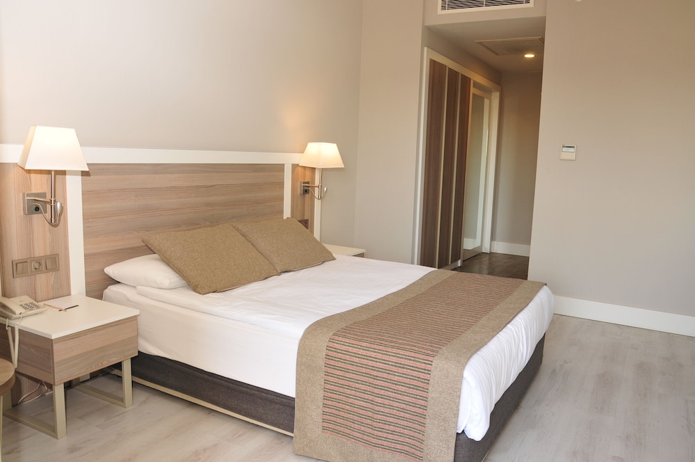 

Milano - Kizilagac - Port River Hotel&Spa