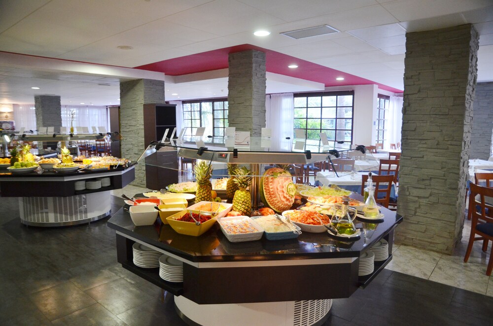 

Bologna - San Antonio de Portmany, Ibiza - azuLine Hotel Bergantín