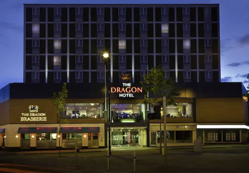 

Napoli - Swansea - The Dragon Hotel