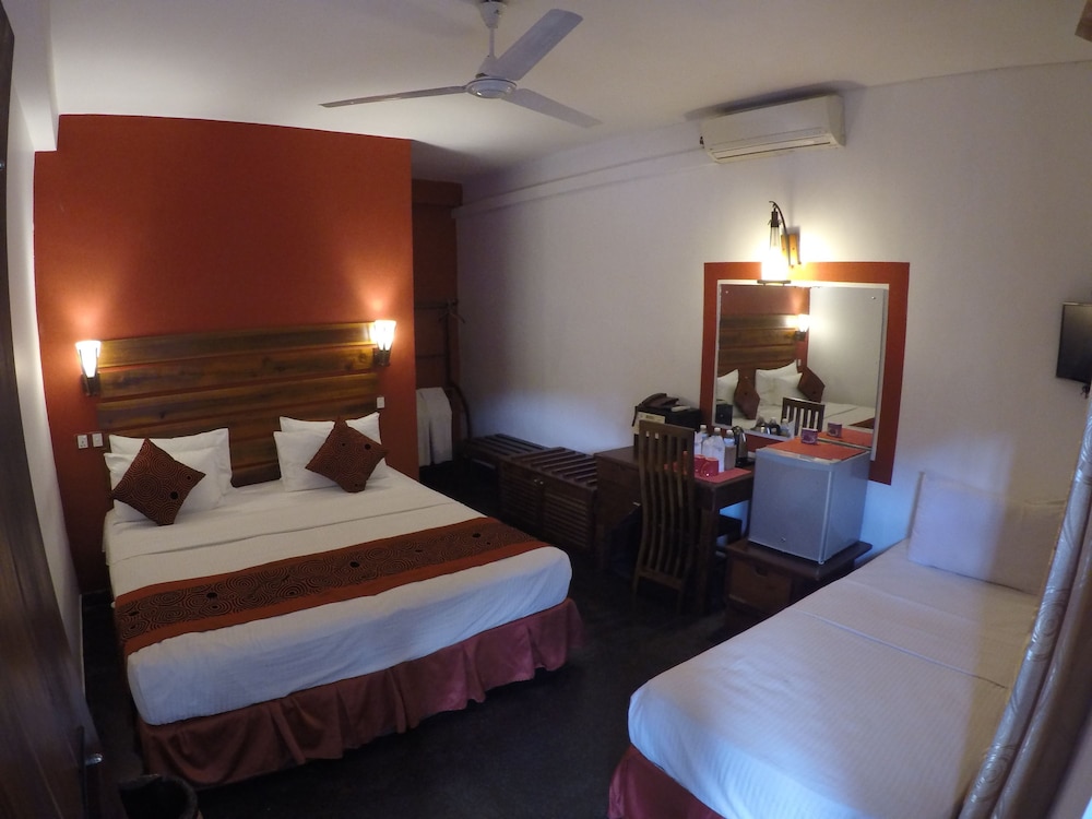

Milano - Kandy - Hotel Sunray
