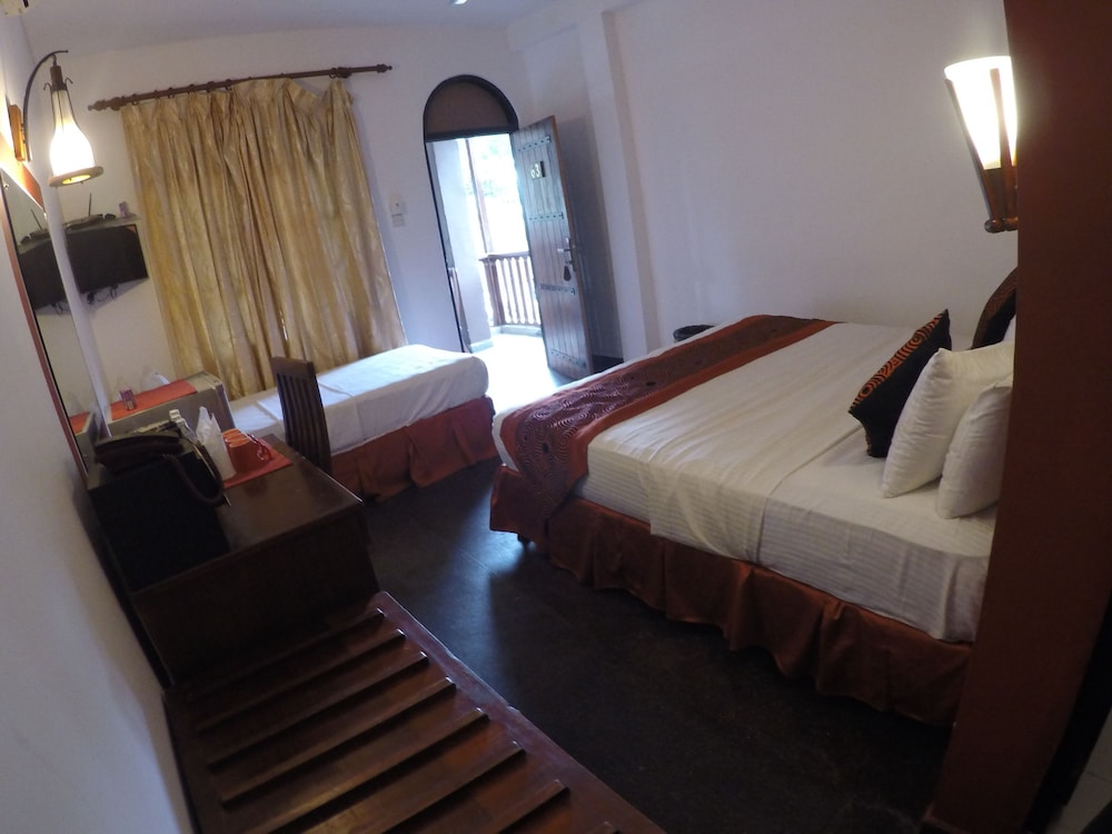 

Roma - Kandy - Hotel Sunray