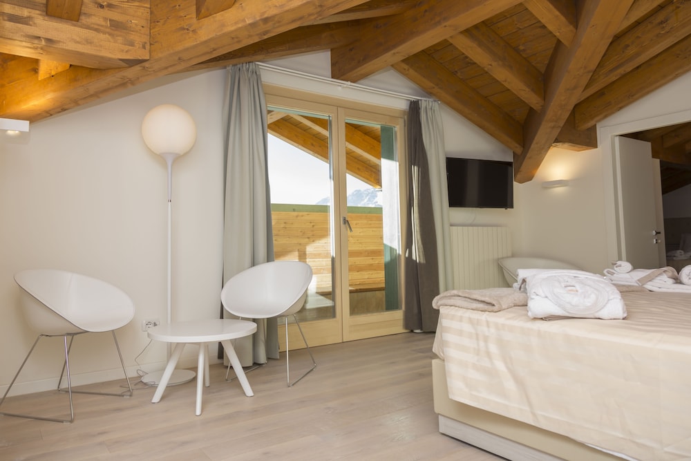 

Catania - Cervinia - White Angel Hotel