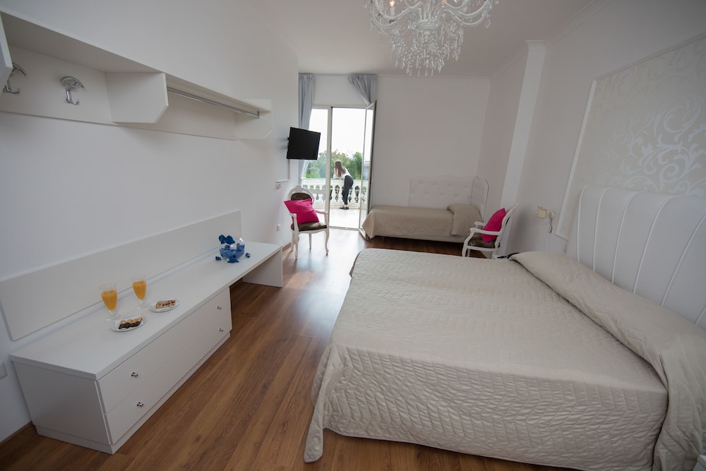 

Torino - Pompei - Hotel Imperiale