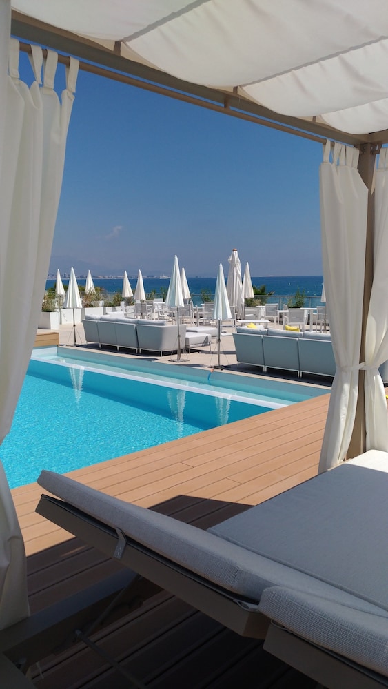 

Milano - Antibes - Juan Les Pins - Mercure Villeneuve Loubet Plage