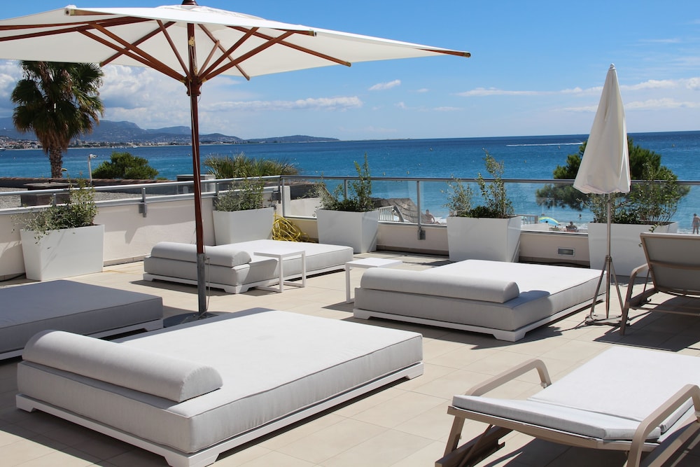 

Napoli - Antibes - Juan Les Pins - Mercure Villeneuve Loubet Plage