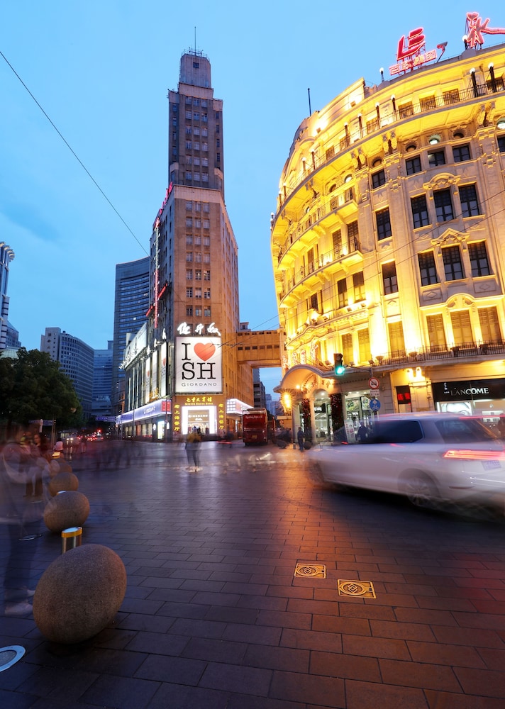 

Milano - Pudong - Seventh Heaven Hotel