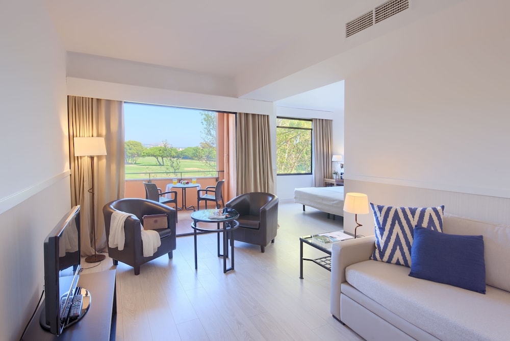 

Milano - Begur - La Costa Hotel Golf & Beach Resort