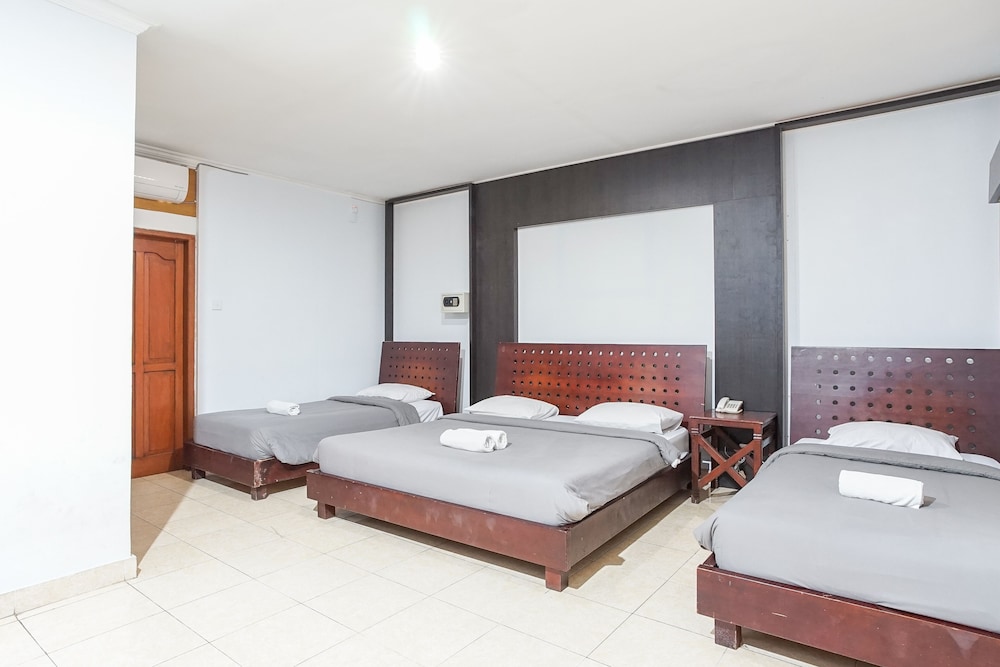 

Milano - Kerobokan - Gemini Star Hotel