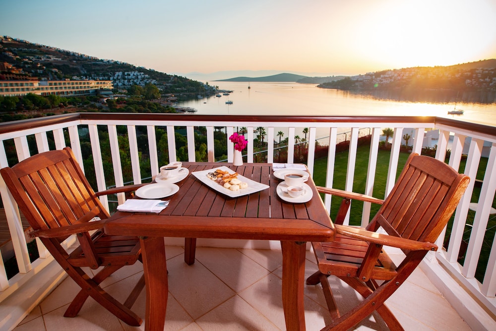 

Bologna - Gundogan - Baia Bodrum Hotel