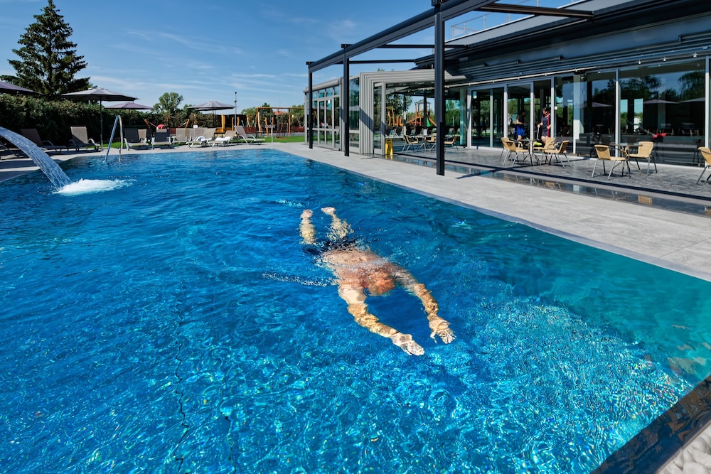 

Brindisi - Praga - Hotel Aura Design & Garden Pool