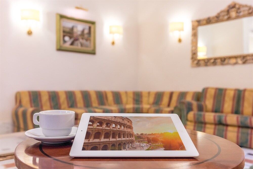 

Brindisi - Roma - Raeli Hotel Lux