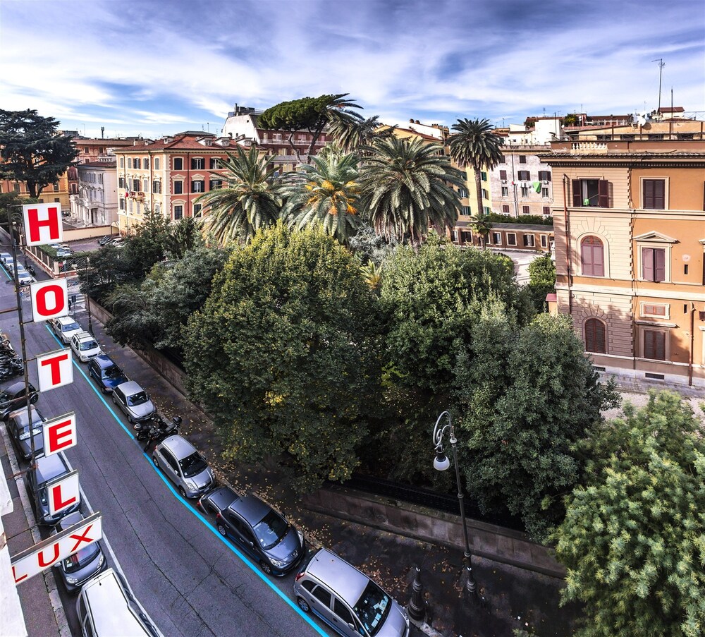 

Venezia - Roma - Raeli Hotel Lux