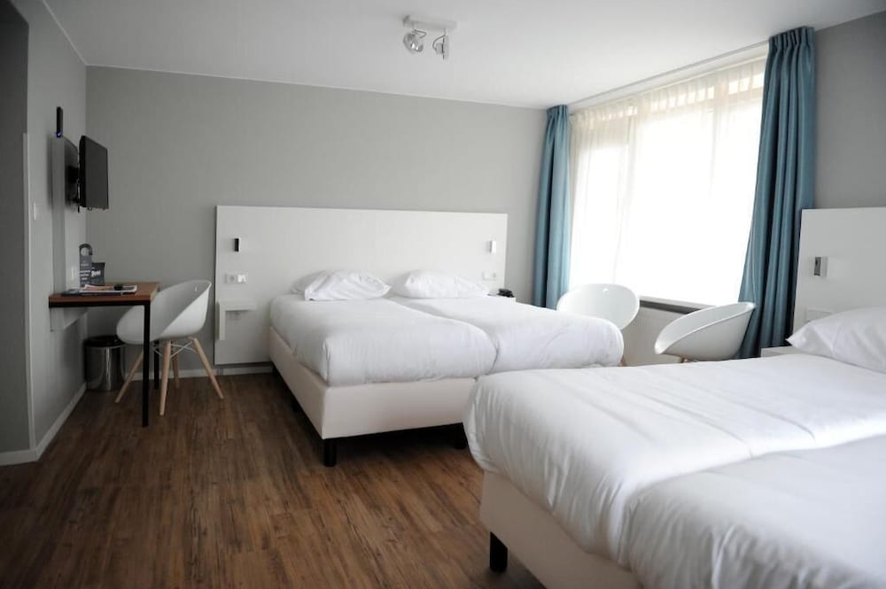 

Milano - L'Aia - Andante Hotel