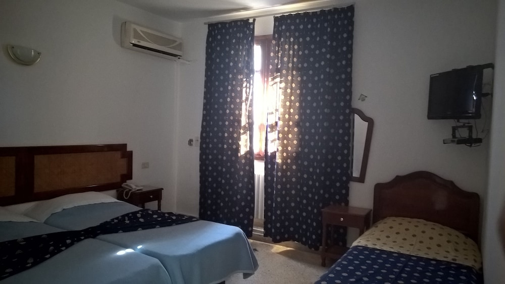 

Napoli - Tunisi - Hôtel L Excellence