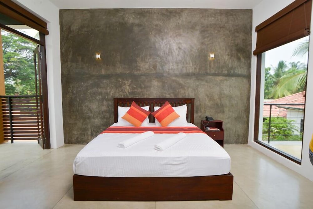 

Roma - Negombo - Olanro Hotel