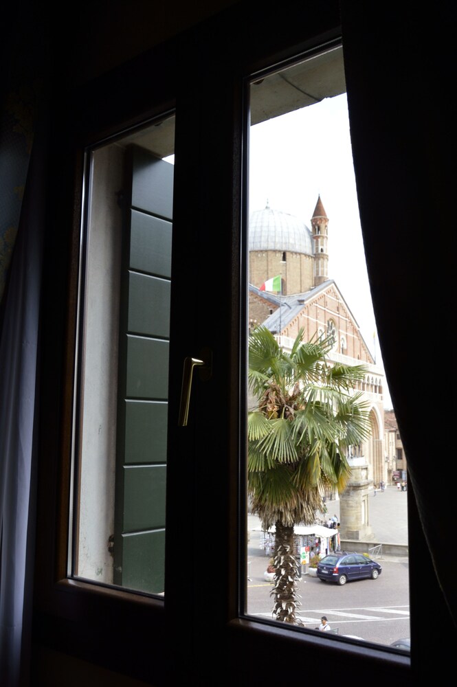 

Cagliari - Abano Terme - Hotel Donatello
