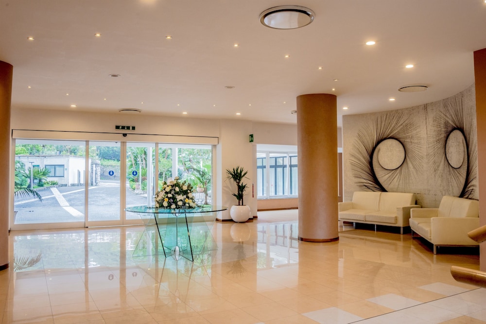 

Catania - Castellammare di Stabia - Grand Hotel Moon Valley