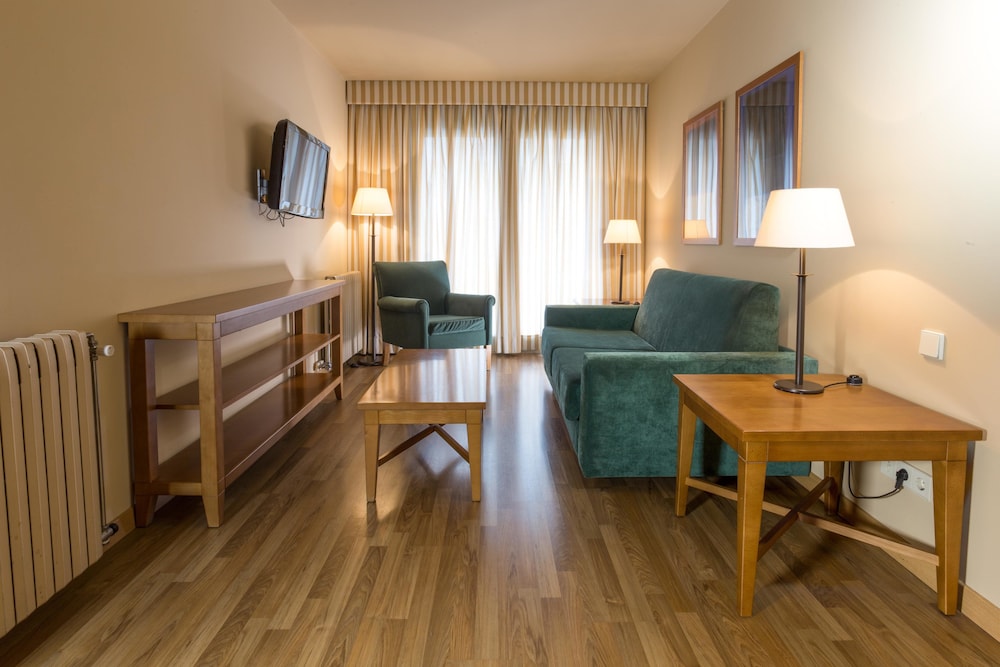 

Napoli - Incles - Apartaments Shusski