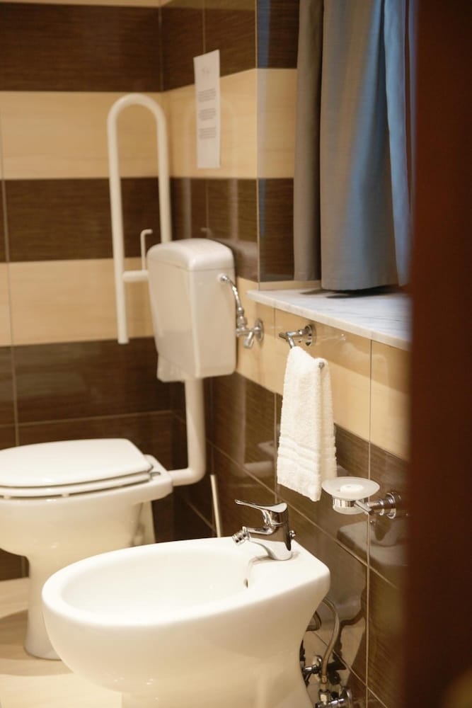 

Ancona - Sicilia Est - Catania, Taormina, Siracusa, Noto, Mare Italia - Hotel Sofia