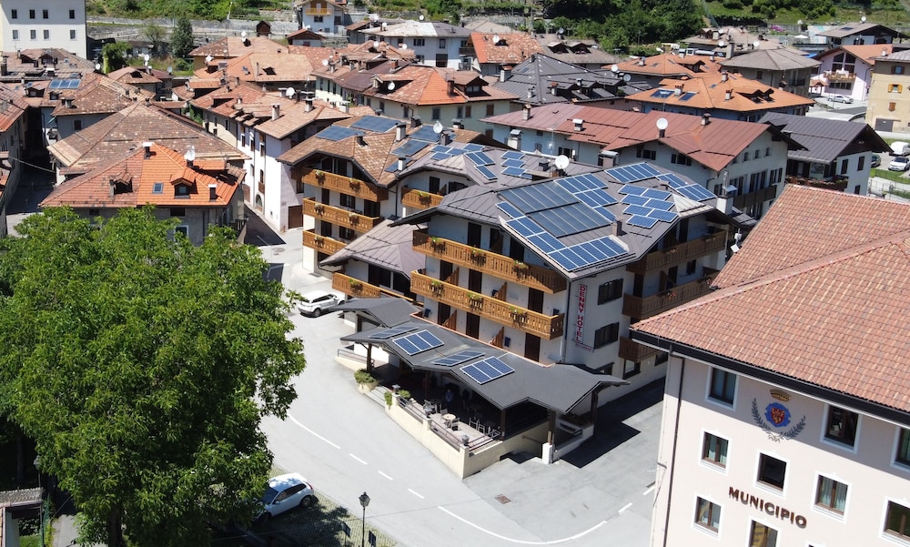 

Bari - Pinzolo - Hotel Denny