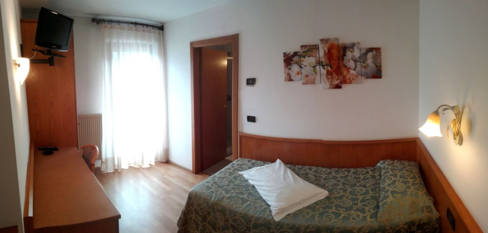 

Cagliari - Pinzolo - Hotel Denny