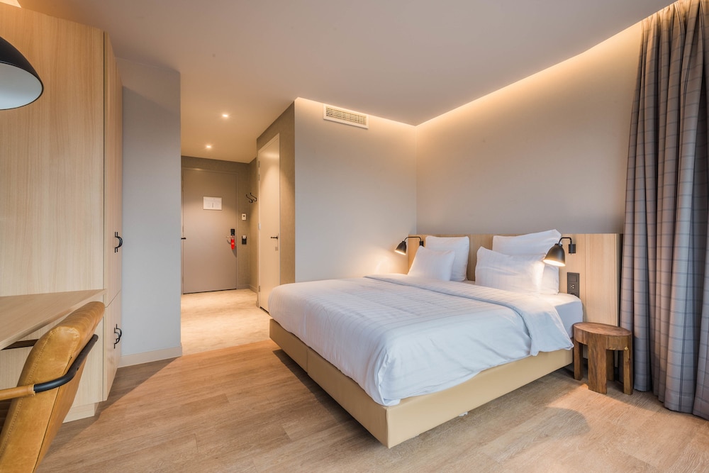 

Genova - Schiphol - Urban Lodge Hotel