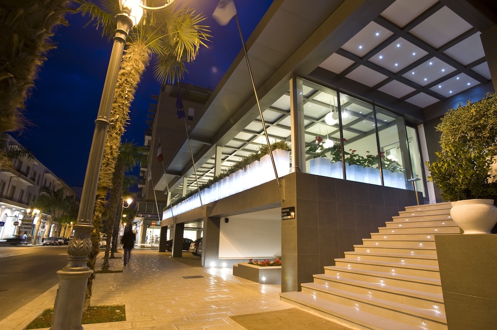 

Cagliari - Brindisi - Palazzo Virgilio