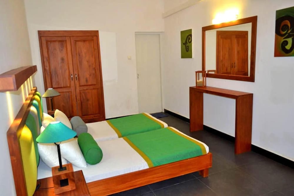 

Roma - Negombo - Star Beach Hotel