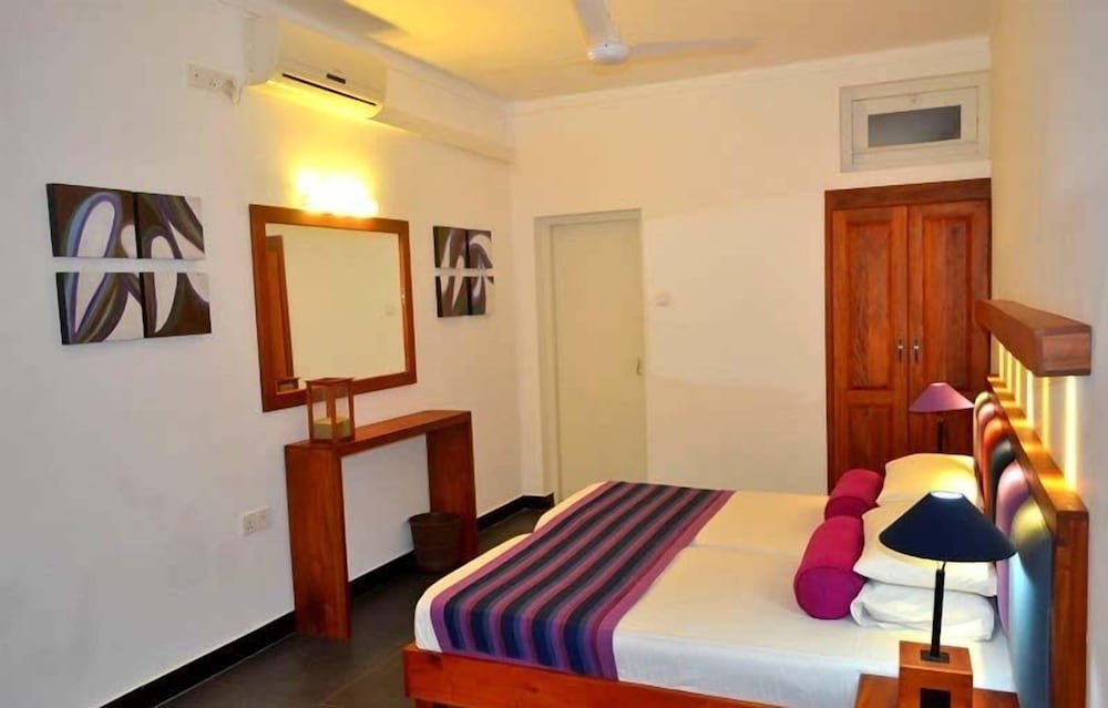 

Roma - Negombo - Star Beach Hotel