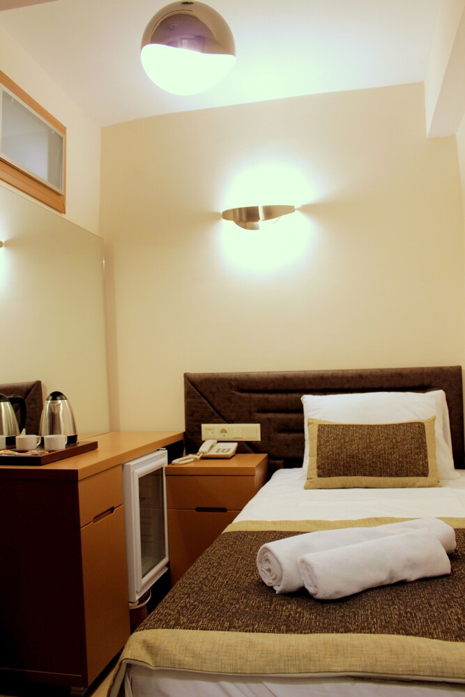 

Roma - Beyoğlu - Sultanahmet Milan Hotel&SPA