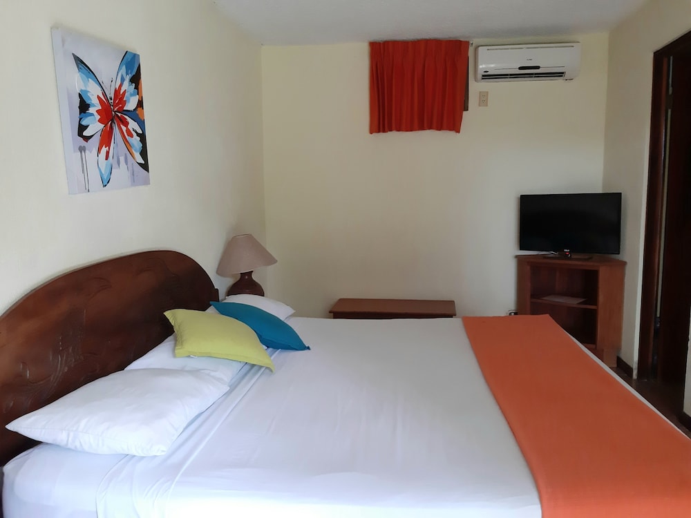 

Milano - Sámara - Hotel Samara Beach