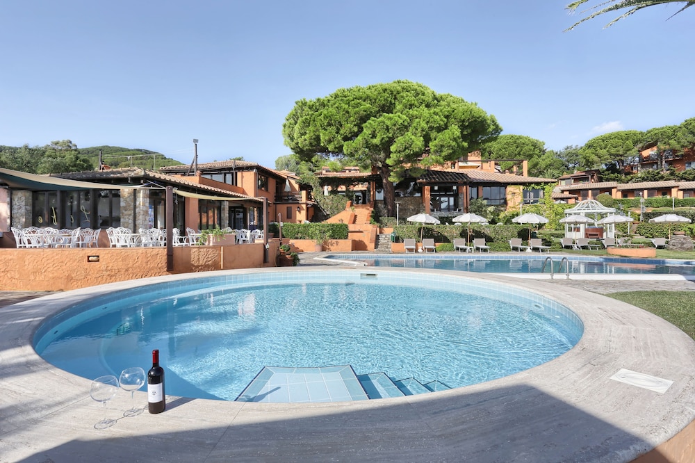 

Bologna - Porto Azzurro - Resort Le Picchiaie