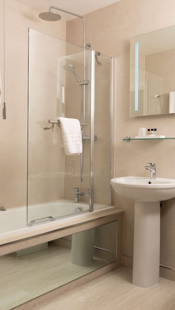 

Milano - Chelmsford - Ivy Hill Hotel, Sure Hotel Collection by Best Western