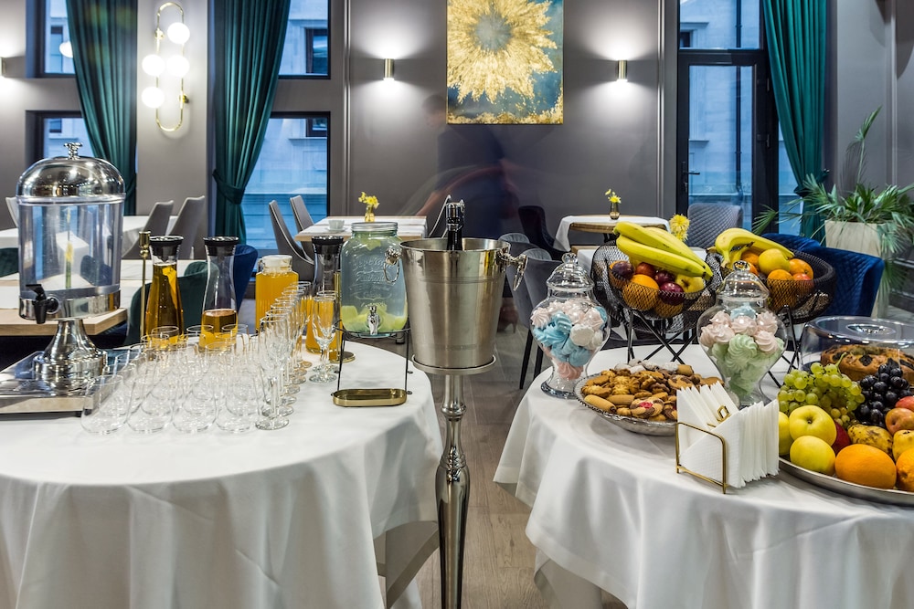 

Roma - Chişinău - City Park Hotel