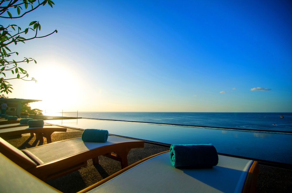 

Venezia - Bang Tao Beach - Norn Talay Surin Beach Phuket