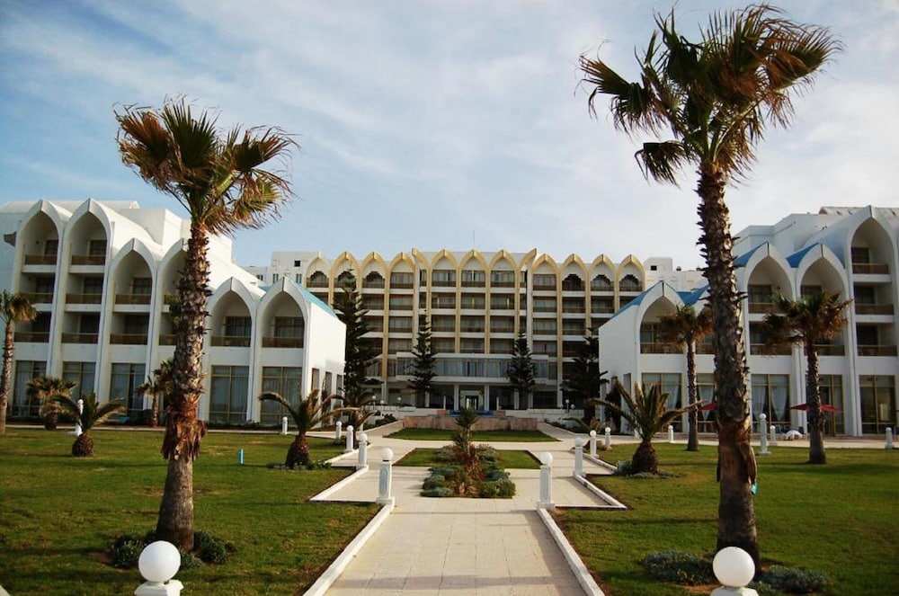 

Verona - Monastir - Amir Palace