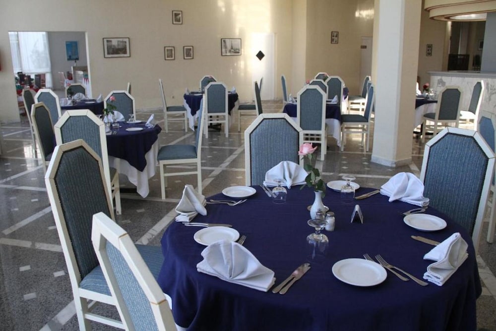 

Torino - Monastir - Amir Palace
