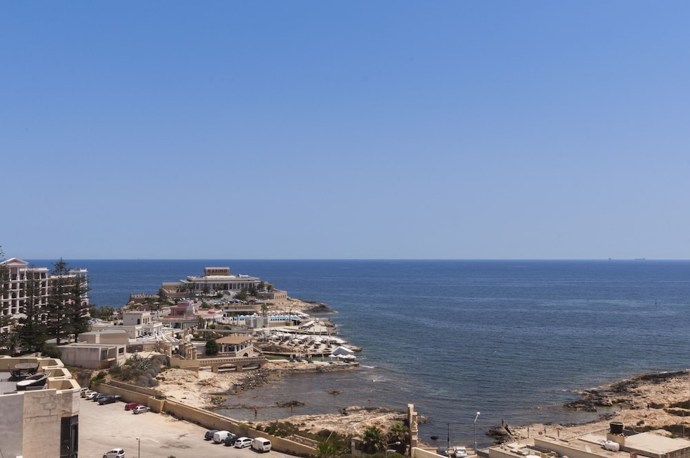 

Napoli - Sliema - Alexandra Hotel