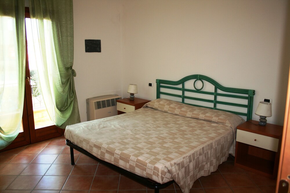 

Napoli - Capo Testa - Santa Teresa di Gallura - Residence Olimpo