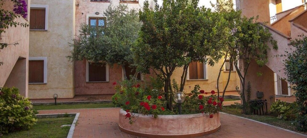 

Bologna - Capo Testa - Santa Teresa di Gallura - Residence Olimpo