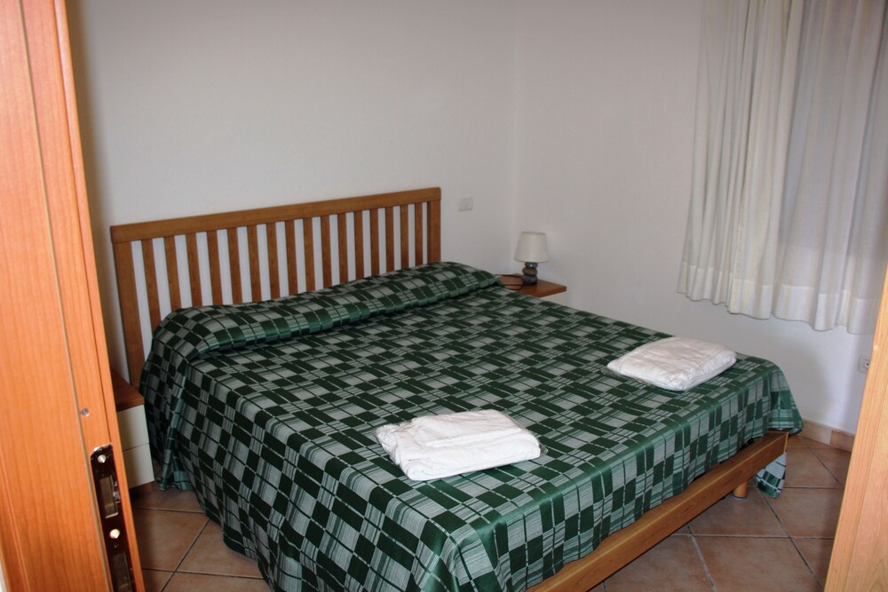 

Ancona - Sardegna Nord - Alghero, Stintino e Castelsardo, Mare Italia - Residence Olimpo