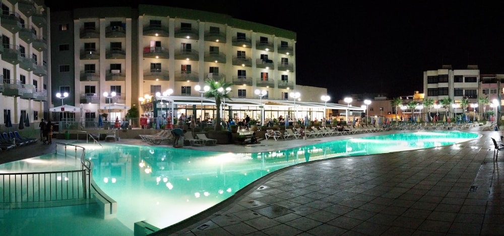 

Roma - Mellieha - Topaz Hotel