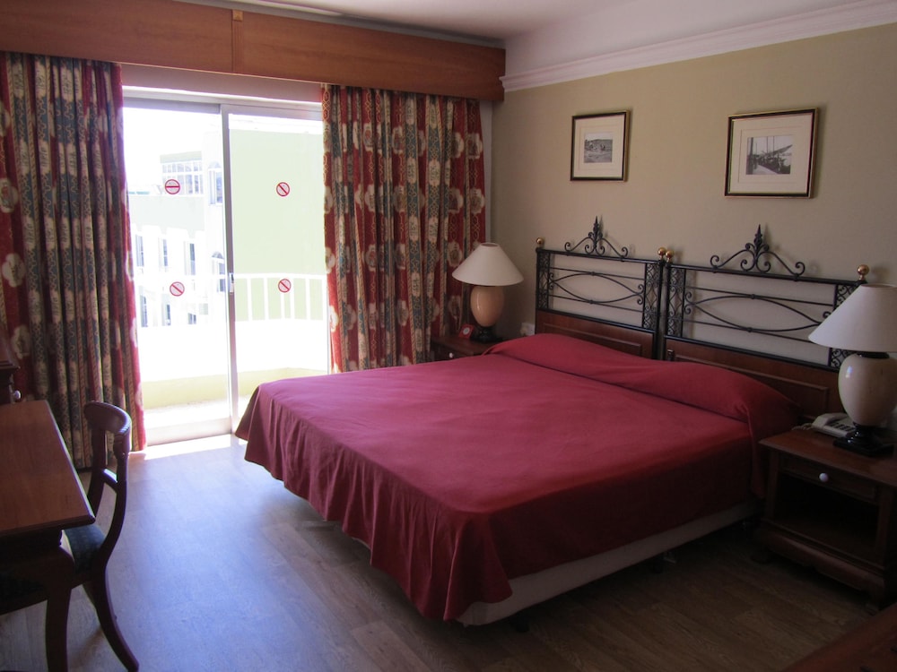 

Catania - Bugibba - Topaz Hotel
