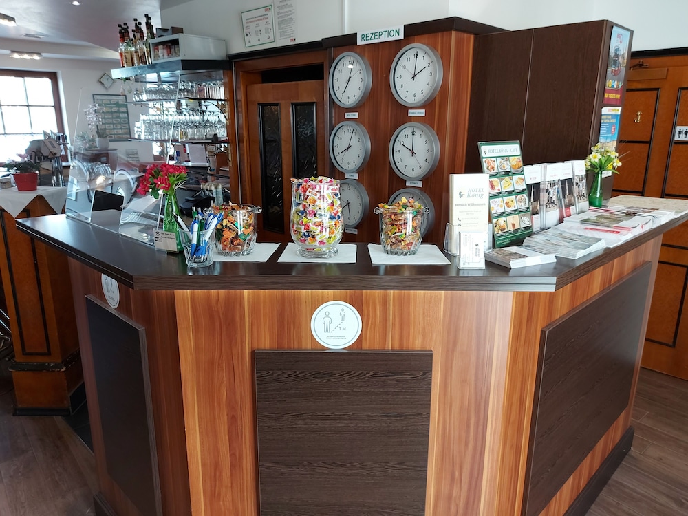 

Lamezia Terme - Vienna - Hotel König
