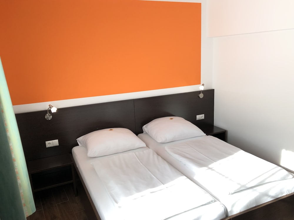 

Palermo - Vienna, Aeroporto Internazionale di Vienna - Hotel König
